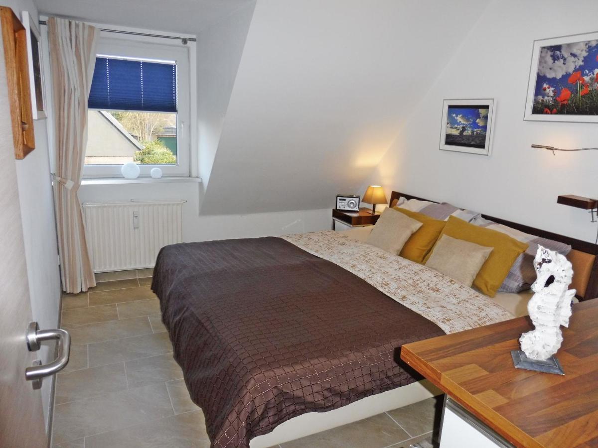 Sylter Deichwiesen - 2-5 Personen / 3 Schlafzimmer / Terrasse Apartment